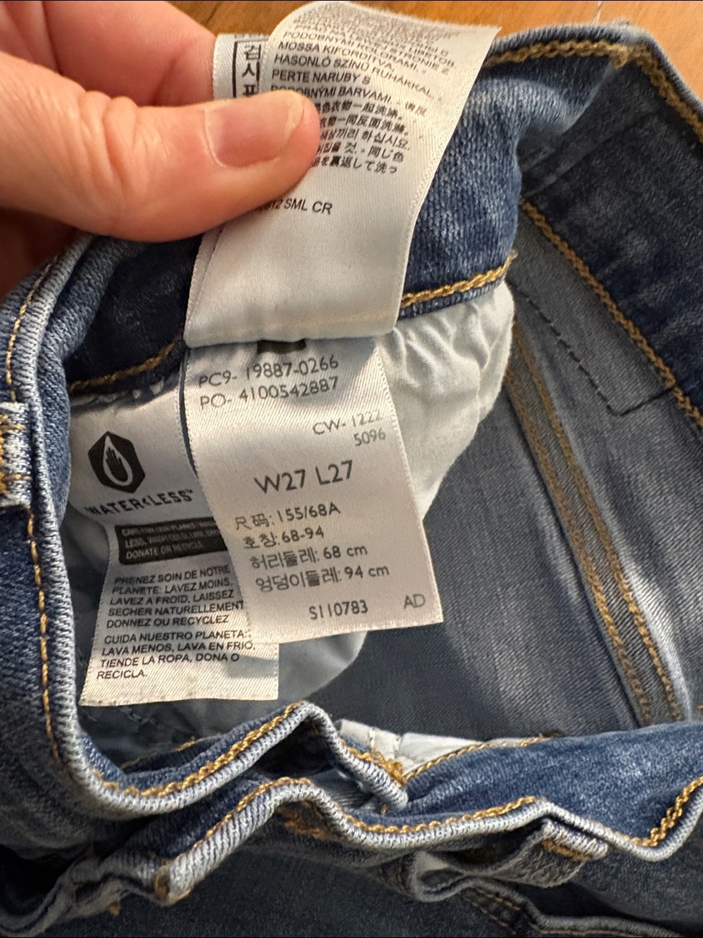 Levi’s women’s jeans 27x27 classic and popular - Picture 6 of 6